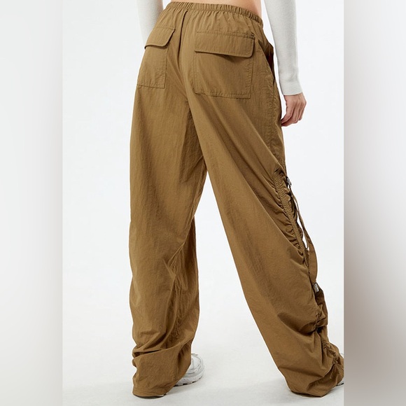 Pac Sun Cargo Pants - Picture 2 of 3